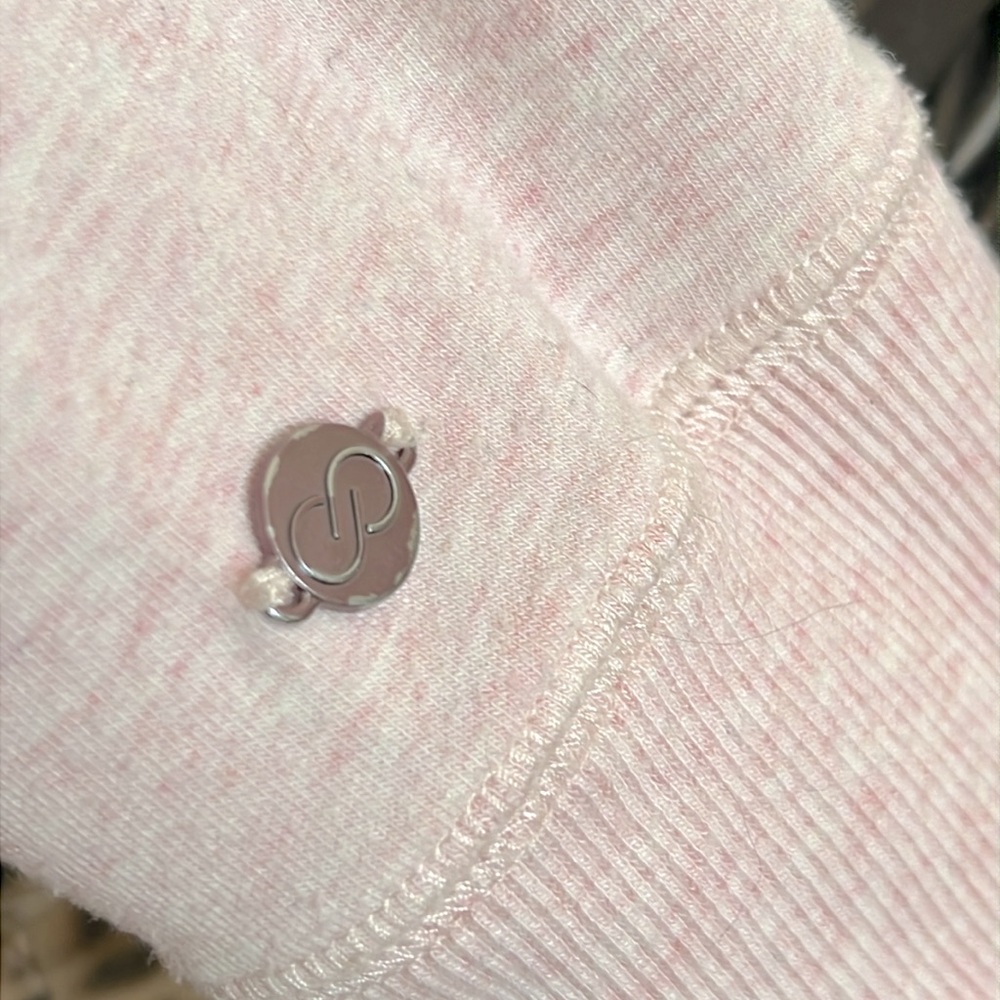 CALIA Sweater - Picture 9 of 10